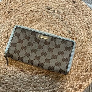 Gucci Designer Brown and blue Women's Wallet